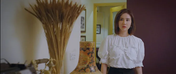 Thương ngày nắng về - Tập 19: Trang nghĩ Duy là phi công cặp kè với bà Nhung - Ảnh 4. Thương ngày nắng về - Tập 19: Trang nghĩ Duy là phi công cặp kè với bà Nhung - Ảnh 4.