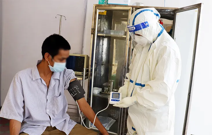 Khó khăn trong chăm sóc, điều trị COVID-19 cho bệnh nhân tâm thần - Ảnh 1. Khó khăn trong chăm sóc, điều trị COVID-19 cho bệnh nhân tâm thần - Ảnh 1.