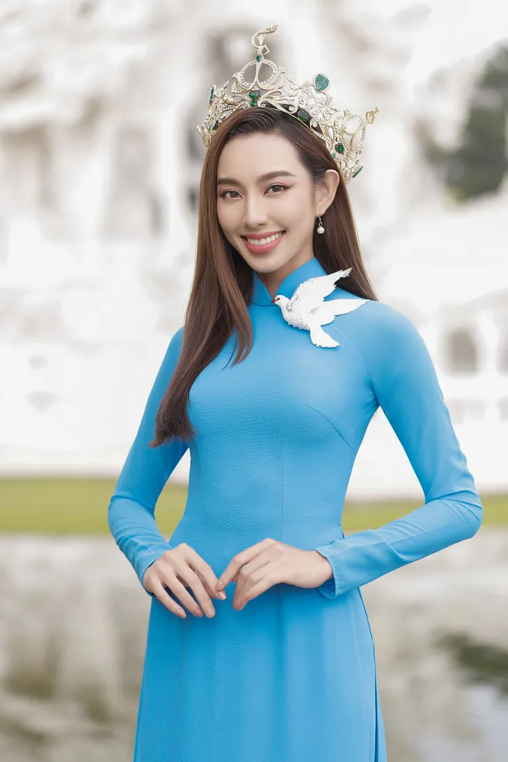 Thùy Tiên diện áo dài sau đăng quang Miss Grand International 2021 - Ảnh 3. Thùy Tiên diện áo dài sau đăng quang Miss Grand International 2021 - Ảnh 3.
