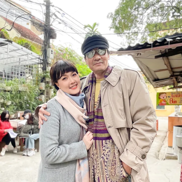 Dàn diễn viên Hướng dương ngược nắng và Hương vị tình thân hội ngộ - Ảnh 1. Dàn diễn viên Hướng dương ngược nắng và Hương vị tình thân hội ngộ - Ảnh 1.