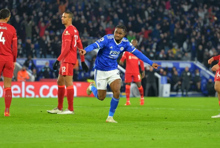Salah đá hỏng phạt đền, Liverpool để thua Leicester City - Ảnh 1. Salah đá hỏng phạt đền, Liverpool để thua Leicester City - Ảnh 1.