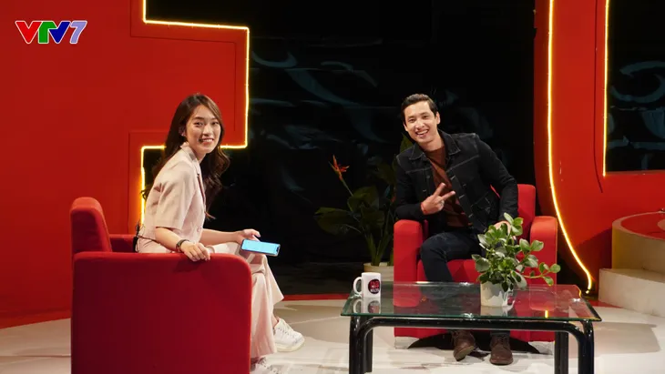 IFO Nightly Show số 5: Người mẫu Hoàng Gia Anh Vũ tươi tắn trở lại sau cuộc chiến vơi ung thư - Ảnh 1. IFO Nightly Show số 5: Người mẫu Hoàng Gia Anh Vũ tươi tắn trở lại sau cuộc chiến vơi ung thư - Ảnh 1.