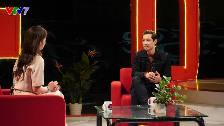 IFO Nightly Show số 5: Người mẫu Hoàng Gia Anh Vũ tươi tắn trở lại sau cuộc chiến vơi ung thư - Ảnh 2. IFO Nightly Show số 5: Người mẫu Hoàng Gia Anh Vũ tươi tắn trở lại sau cuộc chiến vơi ung thư - Ảnh 2.