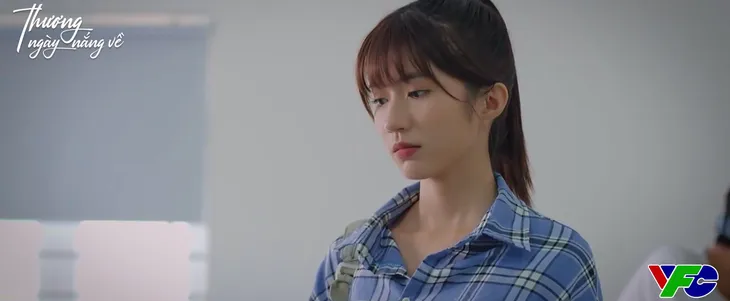 Thương ngày nắng về - Tập 21: Vân Vân bị hắt hủi ở lớp học - Ảnh 4. Thương ngày nắng về - Tập 21: Vân Vân bị hắt hủi ở lớp học - Ảnh 4.