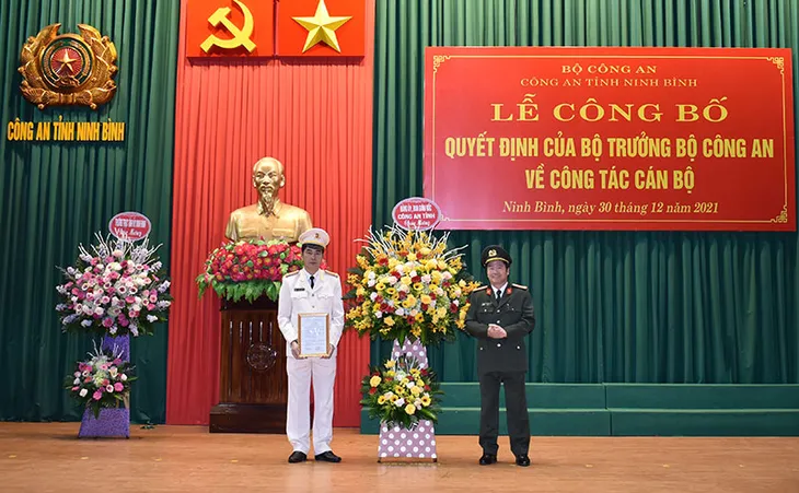 Tỉnh Ninh Bình có Phó Giám đốc Công an mới - Ảnh 1. Tỉnh Ninh Bình có Phó Giám đốc Công an mới - Ảnh 1.