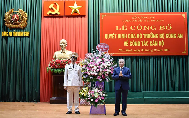 Tỉnh Ninh Bình có Phó Giám đốc Công an mới - Ảnh 2. Tỉnh Ninh Bình có Phó Giám đốc Công an mới - Ảnh 2.