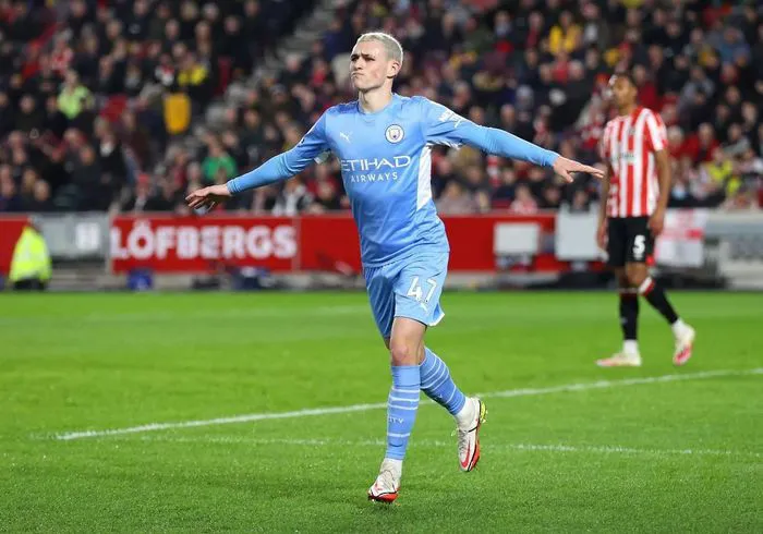 Thắng tối thiểu Brentford, Manchester City củng cố ngôi đầu - Ảnh 2. Thắng tối thiểu Brentford, Manchester City củng cố ngôi đầu - Ảnh 2.