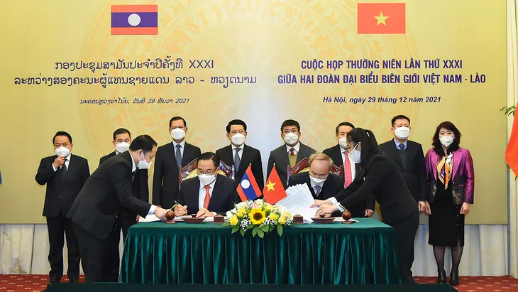 Việt Nam - Lào duy trì đường biên giới ổn định, thúc đẩy hợp tác phát triển KT-XH - Ảnh 2. Việt Nam - Lào duy trì đường biên giới ổn định, thúc đẩy hợp tác phát triển KT-XH - Ảnh 2.