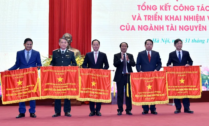 Phó Thủ tướng Lê Văn Thành yêu cầu xử lý nghiêm dự án treo, không để nguồn lực đất đai “nằm chờ” - Ảnh 3. Phó Thủ tướng Lê Văn Thành yêu cầu xử lý nghiêm dự án treo, không để nguồn lực đất đai “nằm chờ” - Ảnh 3.