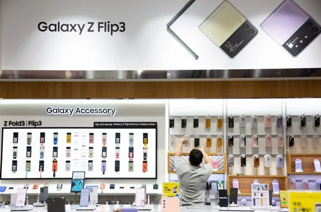 Samsung tự tin thống trị thị trường điện thoại màn hình gập - Ảnh 1. Samsung tự tin thống trị thị trường điện thoại màn hình gập - Ảnh 1.
