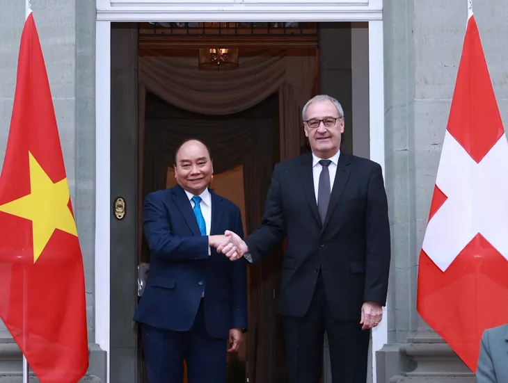 Chuyến thăm Liên bang Thụy Sỹ và Liên bang Nga của Chủ tịch nước mở ra nhiều tương lai tốt đẹp - Ảnh 1. Chuyến thăm Liên bang Thụy Sỹ và Liên bang Nga của Chủ tịch nước mở ra nhiều tương lai tốt đẹp - Ảnh 1.