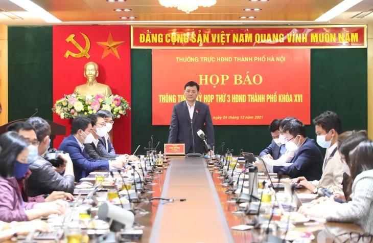 Chủ tịch UBND TP Hà Nội sẽ trả lời chất vấn trực tiếp tại kỳ họp thứ 3 HĐND thành phố - Ảnh 1. Chủ tịch UBND TP Hà Nội sẽ trả lời chất vấn trực tiếp tại kỳ họp thứ 3 HĐND thành phố - Ảnh 1.