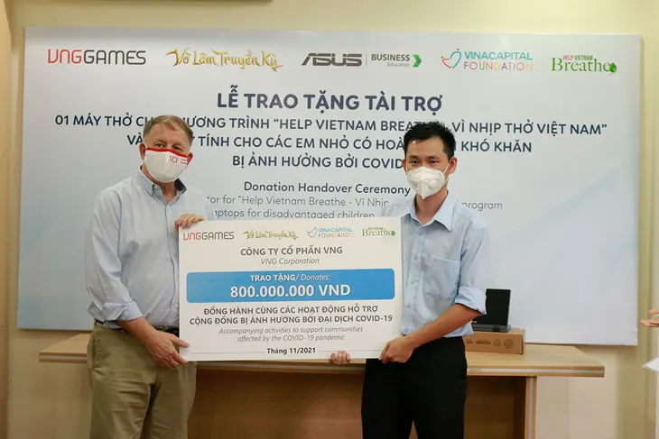 Võ Lâm Truyền Kỳ trao 1,6 tỷ VND đến những hoàn cảnh bị ảnh hưởng bởi COVID-19 - Ảnh 2. Võ Lâm Truyền Kỳ trao 1,6 tỷ VND đến những hoàn cảnh bị ảnh hưởng bởi COVID-19 - Ảnh 2.