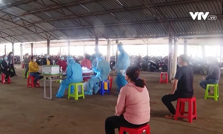 Bà Rịa - Vũng Tàu: Xét nghiệm COVID-19 định kỳ tại các cụm công nghiệp - Ảnh 1. Bà Rịa - Vũng Tàu: Xét nghiệm COVID-19 định kỳ tại các cụm công nghiệp - Ảnh 1.