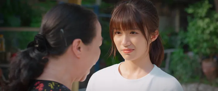 Thương ngày nắng về - Tập 10: Khánh bị mẹ chồng bòn tiền, Duy liên tục tán tỉnh Trang - Ảnh 4. Thương ngày nắng về - Tập 10: Khánh bị mẹ chồng bòn tiền, Duy liên tục tán tỉnh Trang - Ảnh 4.