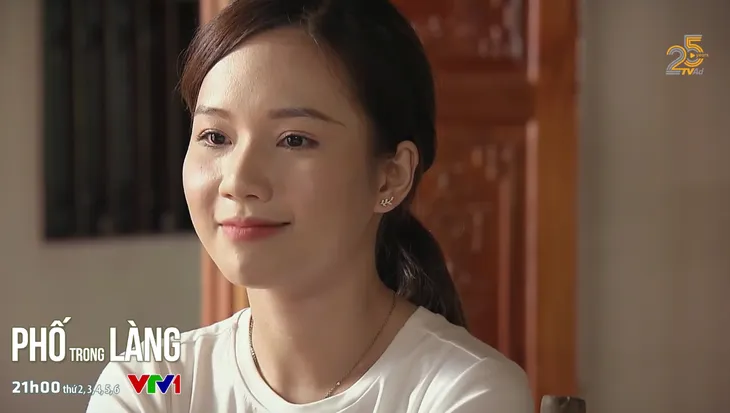 Phố trong làng - Tập 20: Ngọc chia sẻ với Nam về những định kiến ở Tân Xuân - Ảnh 3. Phố trong làng - Tập 20: Ngọc chia sẻ với Nam về những định kiến ở Tân Xuân - Ảnh 3.