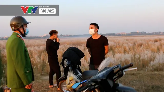 Tóm gọn nhóm bảo kê địa điểm dã ngoại ven sông Hồng - Ảnh 6. Tóm gọn nhóm bảo kê địa điểm dã ngoại ven sông Hồng - Ảnh 6.