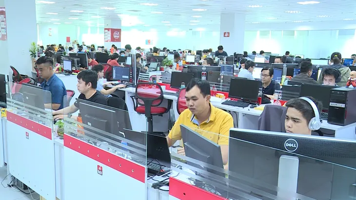 Không bắt buộc sàn thương mại điện tử phải nộp thuế thay người bán - Ảnh 1. Không bắt buộc sàn thương mại điện tử phải nộp thuế thay người bán - Ảnh 1.