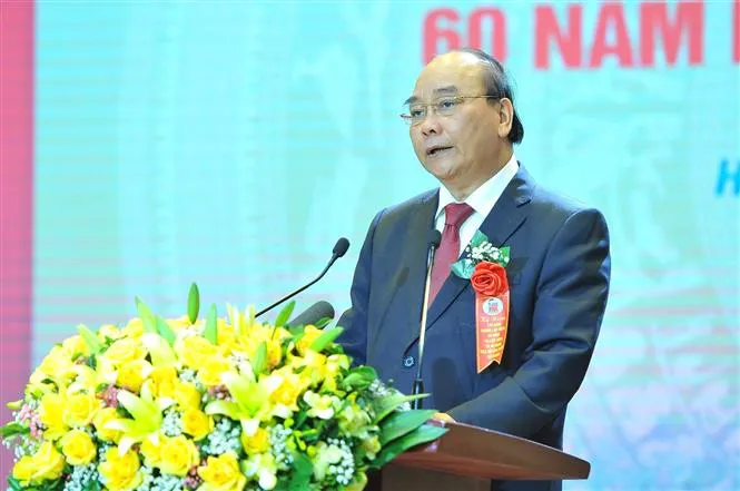 Chủ tịch nước: Hà Giang phấn đấu sống trên đá, thoát nghèo trên đá và làm giàu trên đá - Ảnh 2. Chủ tịch nước: Hà Giang phấn đấu sống trên đá, thoát nghèo trên đá và làm giàu trên đá - Ảnh 2.