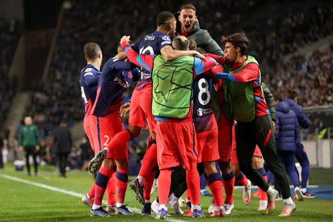 Barcelona bị loại, xác định xong 15/16 đội lọt vào vòng 1/8 UEFA Champions League - Ảnh 4. Barcelona bị loại, xác định xong 15/16 đội lọt vào vòng 1/8 UEFA Champions League - Ảnh 4.