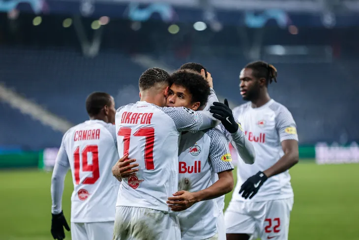 Kết quả UEFA Champions League sáng 9/12: Barcelona xuống chơi ở Europa League - Ảnh 4. Kết quả UEFA Champions League sáng 9/12: Barcelona xuống chơi ở Europa League - Ảnh 4.