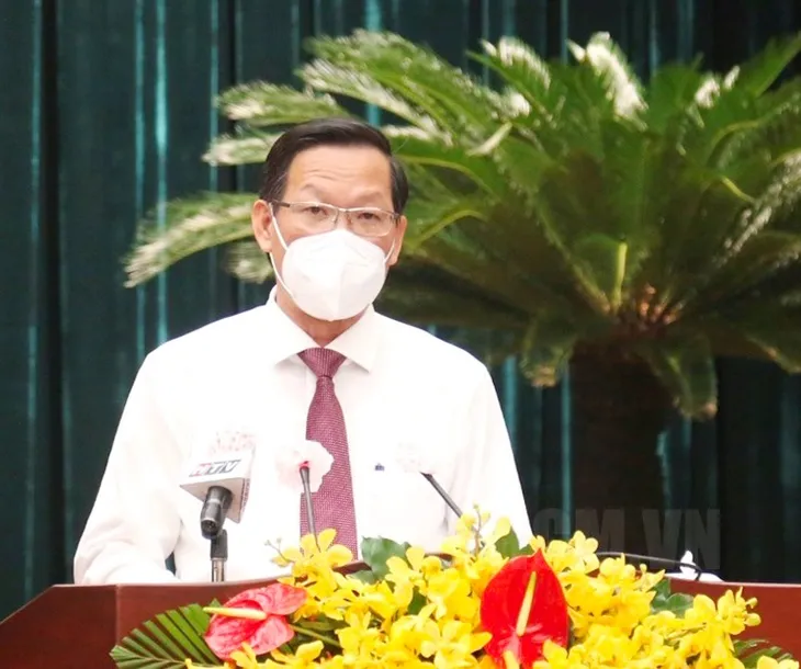 TP Hồ Chí Minh tập trung triển khai đồng bộ, hài hòa giữa phòng chống dịch và phục hồi KT-XH - Ảnh 1.