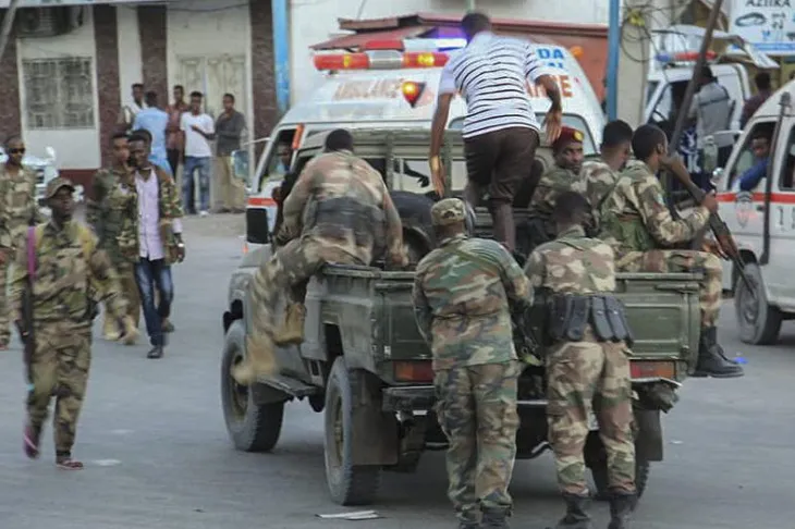 Đánh bom xe tại khách sạn ở thủ đô Somalia, ít nhất 3 người thiệt mạng - Ảnh 1. Đánh bom xe tại khách sạn ở thủ đô Somalia, ít nhất 3 người thiệt mạng - Ảnh 1.
