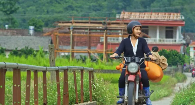 Hướng dương ngược nắng: Một bước trở thành tiểu thư nhà họ Cao, Minh (Lương Thu Trang) sang chảnh đến ngỡ ngàng - Ảnh 1. Hướng dương ngược nắng: Một bước trở thành tiểu thư nhà họ Cao, Minh (Lương Thu Trang) sang chảnh đến ngỡ ngàng - Ảnh 1.