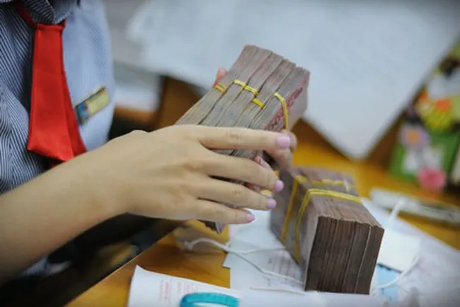 Sôi động cuộc đua tăng vốn của ngành ngân hàng - Ảnh 1. Sôi động cuộc đua tăng vốn của ngành ngân hàng - Ảnh 1.