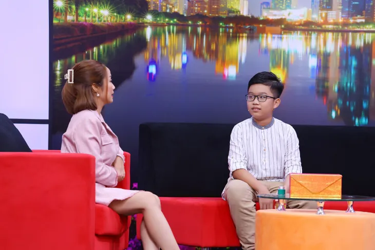 Nhóc tỳ 11 tuổi thổ lộ muốn tự giữ tiền lì xì khiến người mẹ bối rối trên sóng truyền hình - Ảnh 1. Nhóc tỳ 11 tuổi thổ lộ muốn tự giữ tiền lì xì khiến người mẹ bối rối trên sóng truyền hình - Ảnh 1.