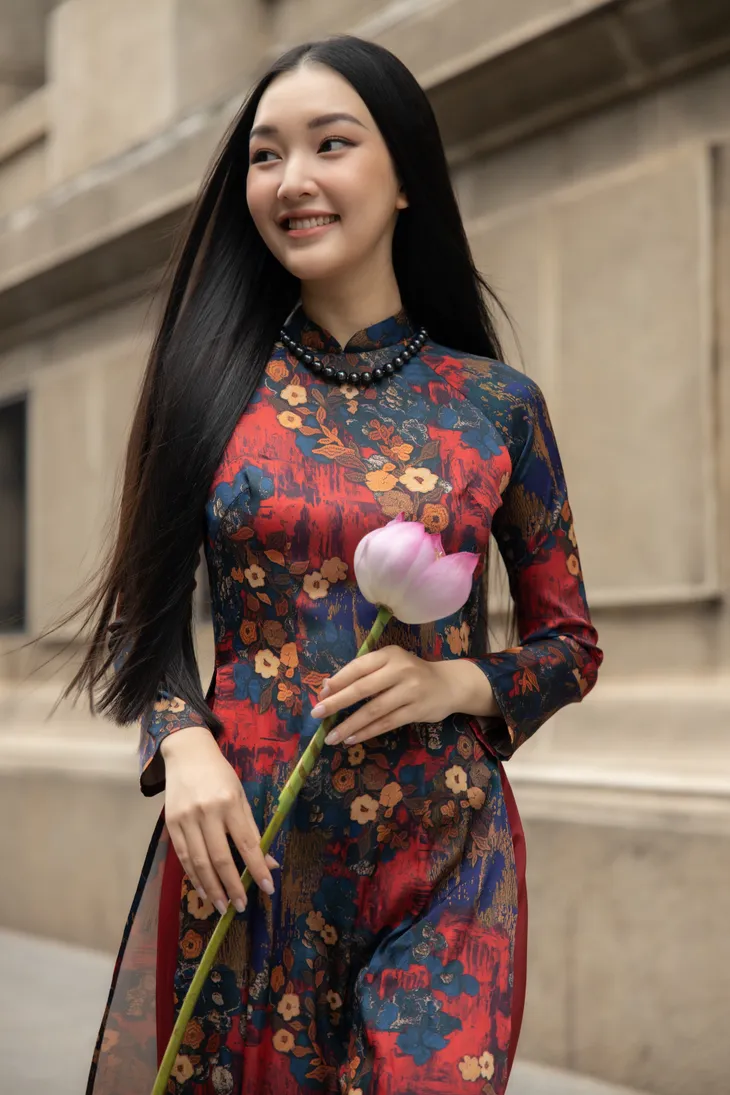Thướt tha những mẫu áo dài đậm chất Á Đông của người con gái Hà Thành đón Tết - Ảnh 2. Thướt tha những mẫu áo dài đậm chất Á Đông của người con gái Hà Thành đón Tết - Ảnh 2.