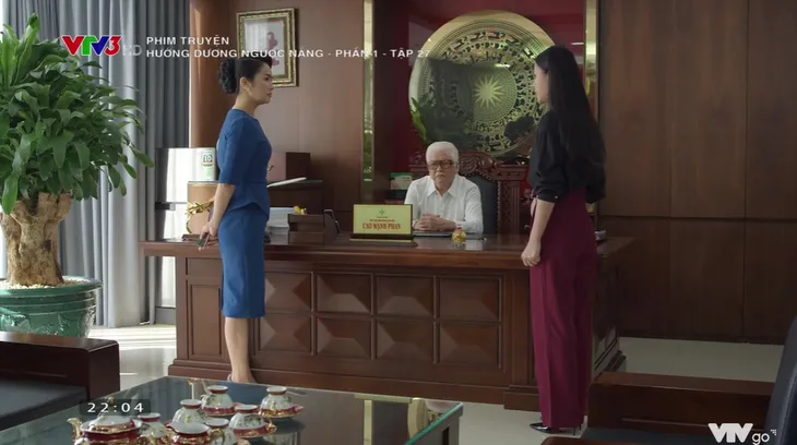 Hướng dương ngược nắng - Tập 27: Minh cứu Cao Dược bàn thắng đẹp mắt, Phúc sợ nhiễm HIV - Ảnh 2. Hướng dương ngược nắng - Tập 27: Minh cứu Cao Dược bàn thắng đẹp mắt, Phúc sợ nhiễm HIV - Ảnh 2.