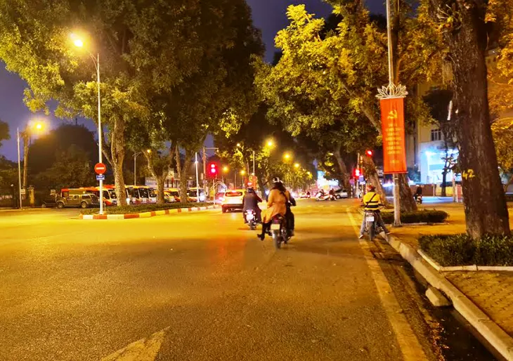 Cả nước đón giao thừa đặc biệt của Tết Tân Sửu trong bình an - Ảnh 3. Cả nước đón giao thừa đặc biệt của Tết Tân Sửu trong bình an - Ảnh 3.
