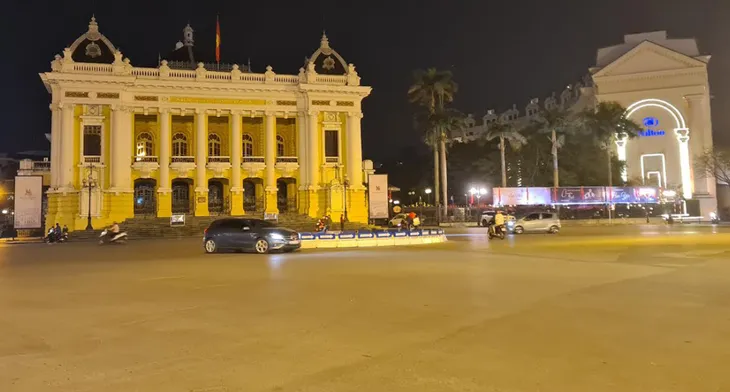 Cả nước đón giao thừa đặc biệt của Tết Tân Sửu trong bình an - Ảnh 1. Cả nước đón giao thừa đặc biệt của Tết Tân Sửu trong bình an - Ảnh 1.