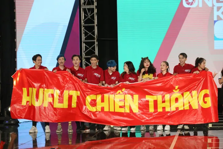Nhà báo Lại Văn Sâm gửi lời chúc Tết các sinh viên dịp năm mới Tân Sửu - Ảnh 1. Nhà báo Lại Văn Sâm gửi lời chúc Tết các sinh viên dịp năm mới Tân Sửu - Ảnh 1.