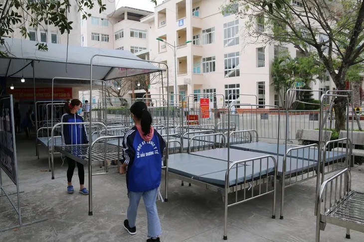 Bệnh viện dã chiến số 2 Hải Dương nâng công suất lên hơn 600 giường - Ảnh 1. Bệnh viện dã chiến số 2 Hải Dương nâng công suất lên hơn 600 giường - Ảnh 1.