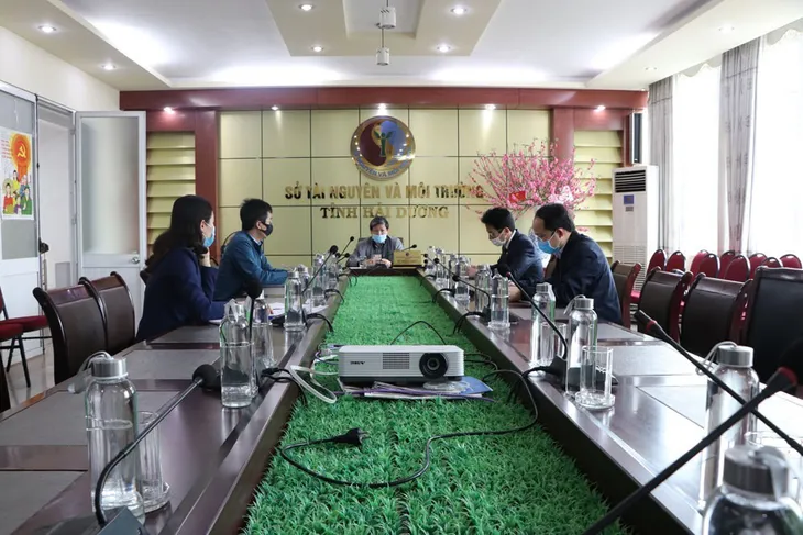 Sau Tết, công sở vắng vẻ, chốt kiểm soát chặt chẽ ở Hải Dương - Ảnh 1. Sau Tết, công sở vắng vẻ, chốt kiểm soát chặt chẽ ở Hải Dương - Ảnh 1.