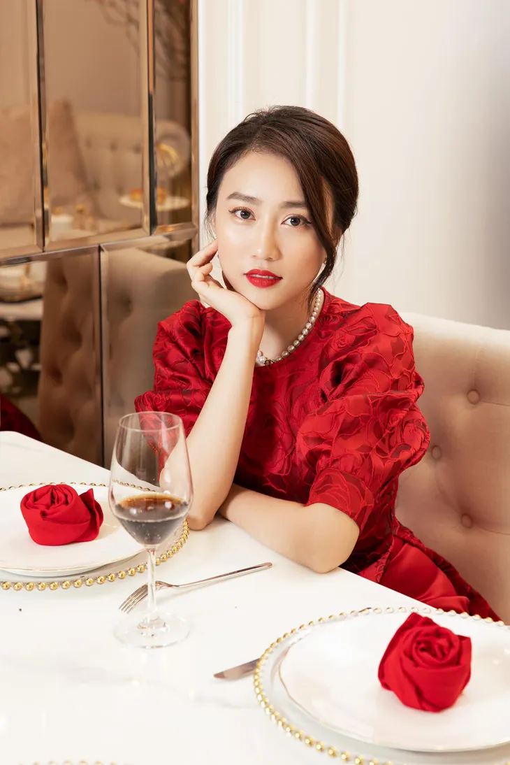 Hồng Loan: Tôi mua nhà, mua xe không chỉ đến từ công việc diễn viên - Ảnh 1. Hồng Loan: Tôi mua nhà, mua xe không chỉ đến từ công việc diễn viên - Ảnh 1.