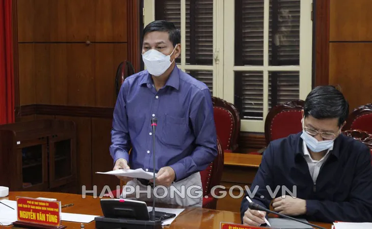 Hải Phòng hỗ trợ Hải Dương 500.000 khẩu trang y tế và 5 tỷ đồng để chống dịch - Ảnh 1. Hải Phòng hỗ trợ Hải Dương 500.000 khẩu trang y tế và 5 tỷ đồng để chống dịch - Ảnh 1.
