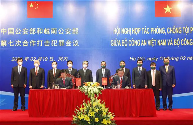 Việt Nam - Trung Quốc đẩy mạnh hợp tác phòng, chống tội phạm - Ảnh 2. Việt Nam - Trung Quốc đẩy mạnh hợp tác phòng, chống tội phạm - Ảnh 2.