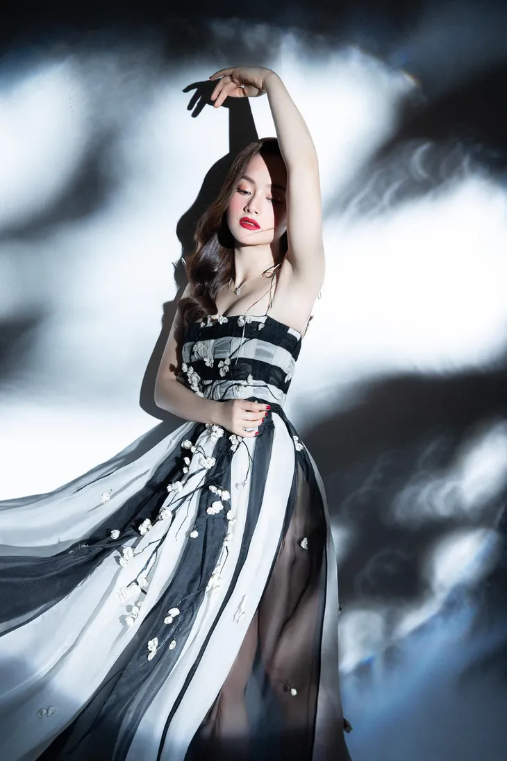 Lan Phương - cô nàng bánh bèo nhất nhì Showbiz Việt? - Ảnh 1. Lan Phương - cô nàng bánh bèo nhất nhì Showbiz Việt? - Ảnh 1.