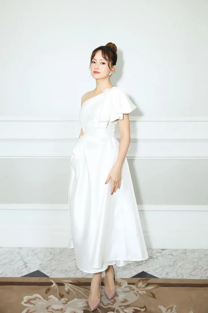 Lan Phương - cô nàng bánh bèo nhất nhì Showbiz Việt? - Ảnh 9. Lan Phương - cô nàng bánh bèo nhất nhì Showbiz Việt? - Ảnh 9.