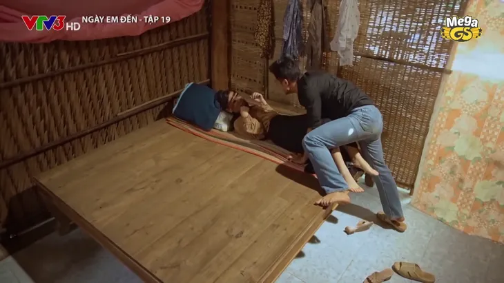 Ngày em đến - Tập 19: Trà bị đổ tội chửa hoang, lại còn bị Lục cưỡng bức thê thảm - Ảnh 5. Ngày em đến - Tập 19: Trà bị đổ tội chửa hoang, lại còn bị Lục cưỡng bức thê thảm - Ảnh 5.