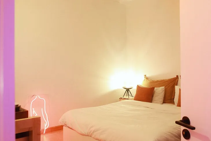 Chàng trai cải tạo chung cư cũ kỹ, màu mè thành căn hộ xinh xắn - Ảnh 9.