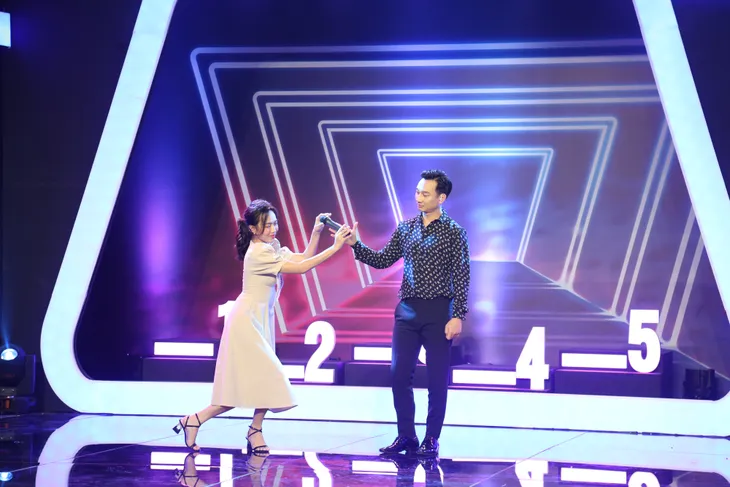 Giác quan thứ 6: Diệu Nhi bẽ mặt trước MC Thành Trung vì đọc rap mà quên lời - Ảnh 1. Giác quan thứ 6: Diệu Nhi bẽ mặt trước MC Thành Trung vì đọc rap mà quên lời - Ảnh 1.