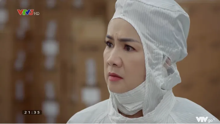 Hướng dương ngược nắng - Tập 31: Rêu rao chuyện chén được Châu rồi thấy cả hình xăm ở chỗ hiểm, Vỹ bị Kiên đánh cho bầm dập - Ảnh 5. Hướng dương ngược nắng - Tập 31: Rêu rao chuyện chén được Châu rồi thấy cả hình xăm ở chỗ hiểm, Vỹ bị Kiên đánh cho bầm dập - Ảnh 5.
