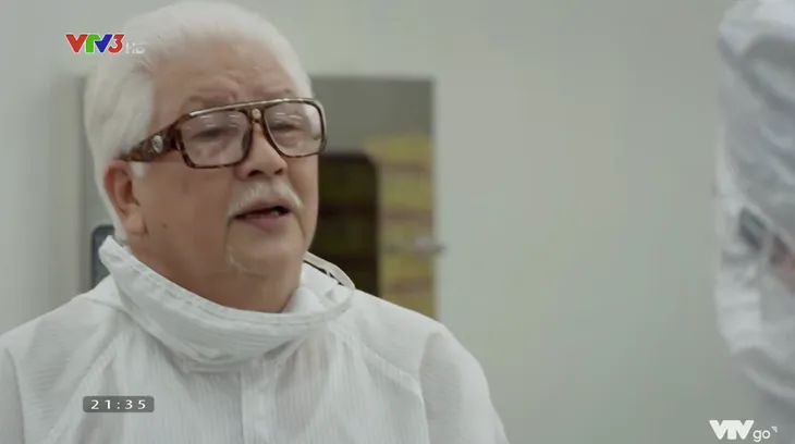 Hướng dương ngược nắng - Tập 31: Rêu rao chuyện chén được Châu rồi thấy cả hình xăm ở chỗ hiểm, Vỹ bị Kiên đánh cho bầm dập - Ảnh 6. Hướng dương ngược nắng - Tập 31: Rêu rao chuyện chén được Châu rồi thấy cả hình xăm ở chỗ hiểm, Vỹ bị Kiên đánh cho bầm dập - Ảnh 6.