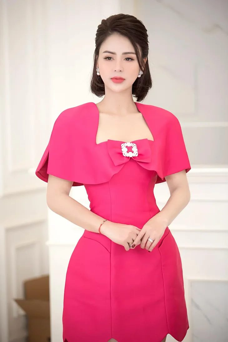 Hướng dương ngược nắng phần 2: Lột xác lần nữa, Minh (Lương Thu Trang) xinh hơn cả Châu (Hồng Diễm) - Ảnh 7. Hướng dương ngược nắng phần 2: Lột xác lần nữa, Minh (Lương Thu Trang) xinh hơn cả Châu (Hồng Diễm) - Ảnh 7.