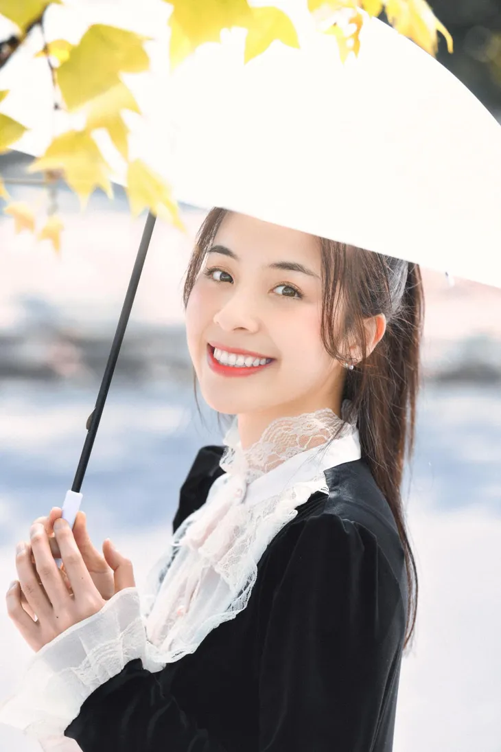 Trần Vân hóa tiểu thư ngọt ngào trong bộ ảnh mới - Ảnh 2. Trần Vân hóa tiểu thư ngọt ngào trong bộ ảnh mới - Ảnh 2.