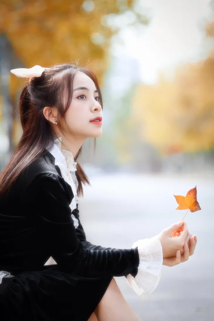 Trần Vân hóa tiểu thư ngọt ngào trong bộ ảnh mới - Ảnh 3. Trần Vân hóa tiểu thư ngọt ngào trong bộ ảnh mới - Ảnh 3.